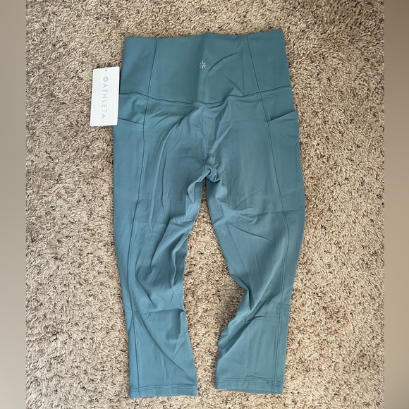 NEW Athleta salutation stash pocket II capri - Picture 5 of 11